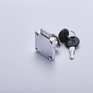 SKOLE CAMEL DRAWER LOCK 138-22 MM GP